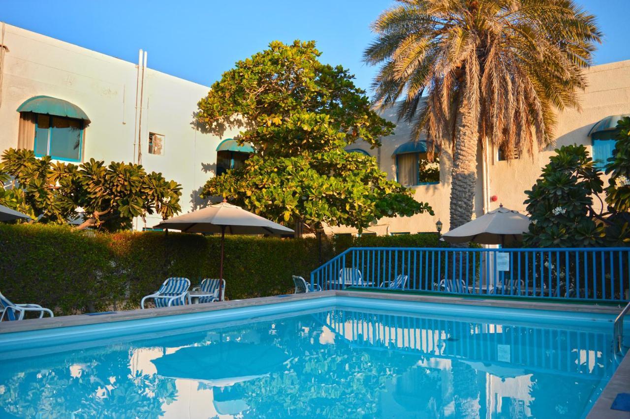 שארג'ה Al Corniche Hotel מראה חיצוני תמונה