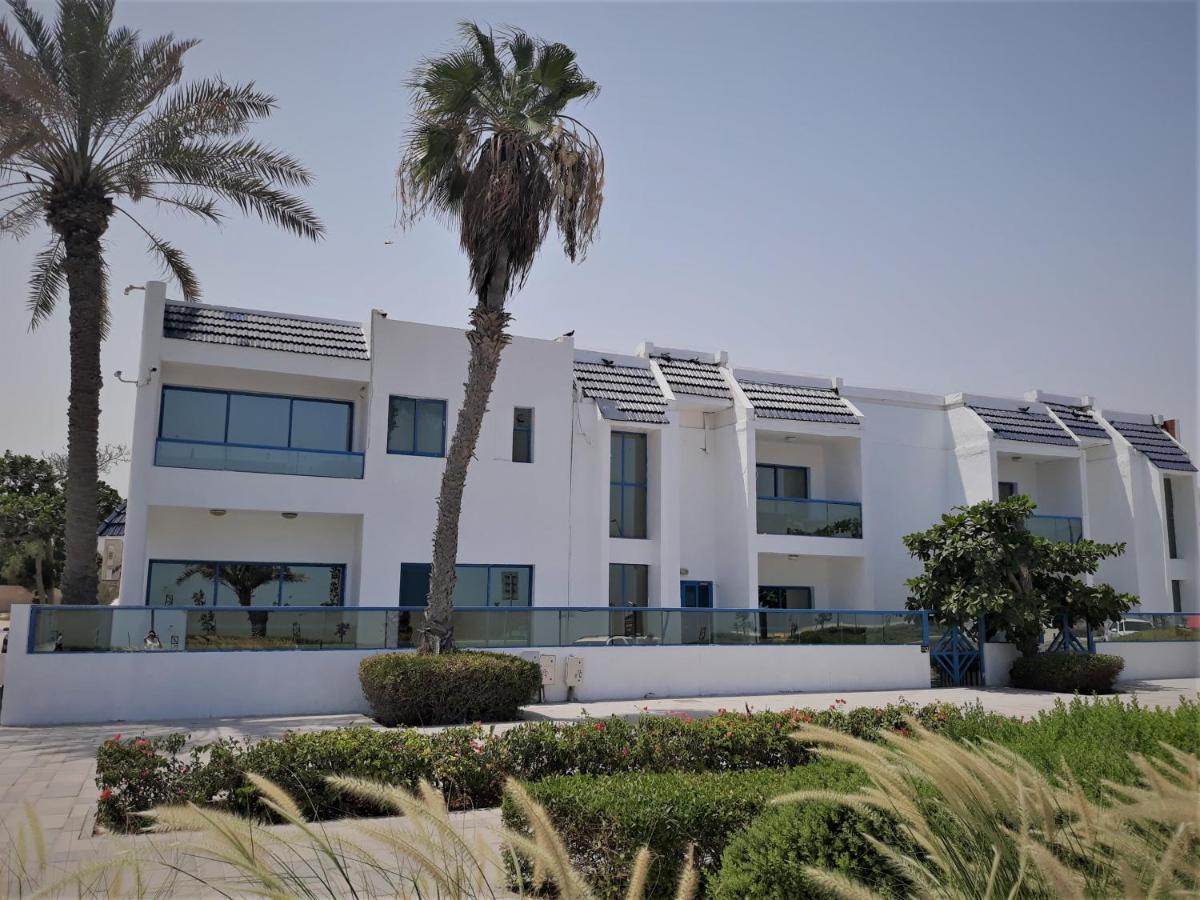 שארג'ה Al Corniche Hotel מראה חיצוני תמונה