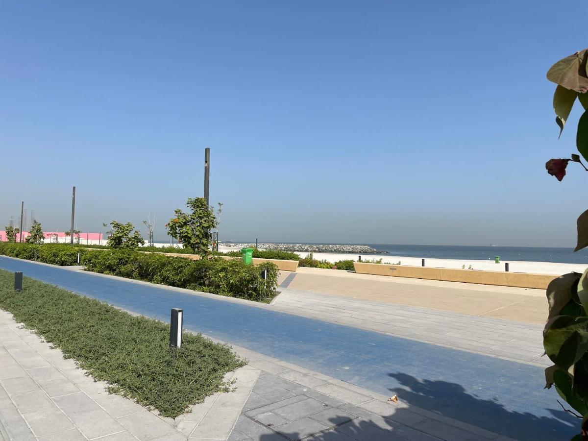 שארג'ה Al Corniche Hotel מראה חיצוני תמונה