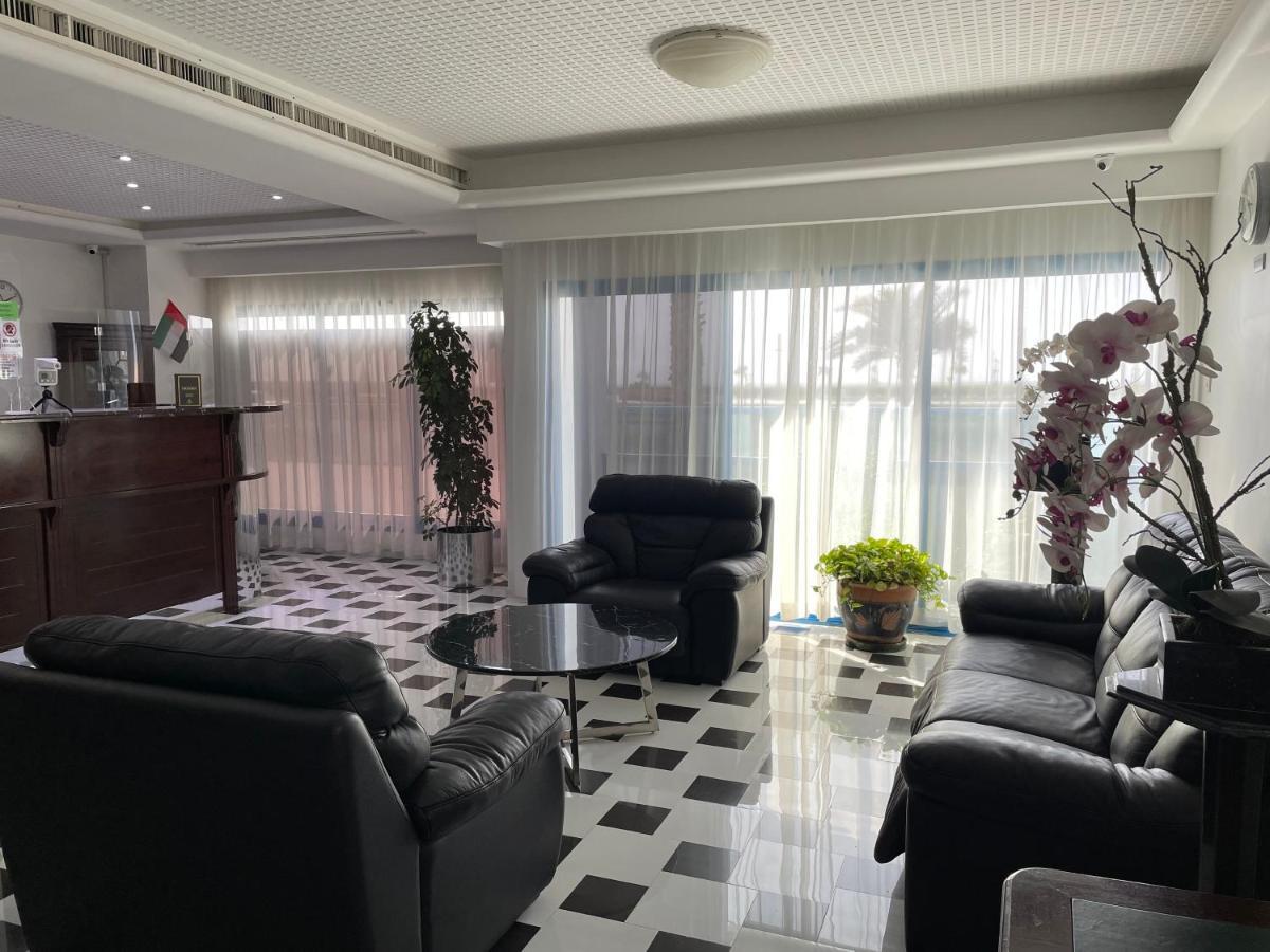 שארג'ה Al Corniche Hotel מראה חיצוני תמונה