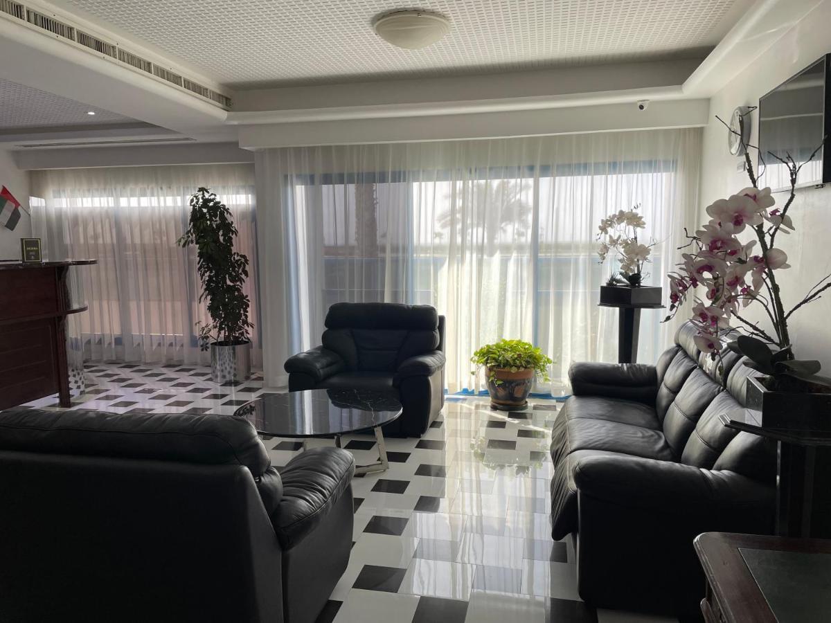 שארג'ה Al Corniche Hotel מראה חיצוני תמונה