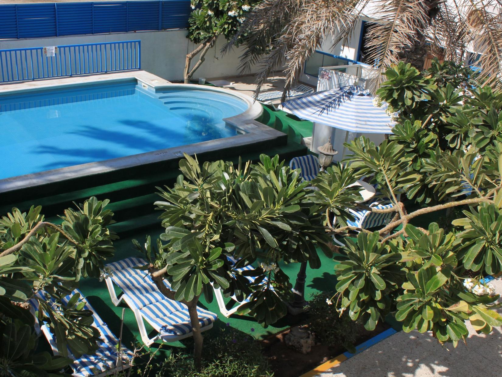 שארג'ה Al Corniche Hotel מראה חיצוני תמונה